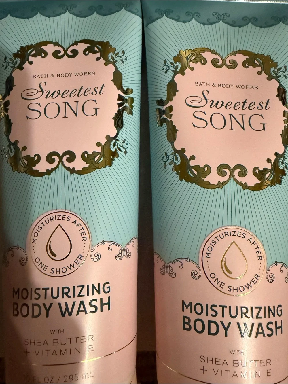 Bath & Body Works Sweetest Song Moisturizing Body Wash - Pink, Teal, Gold